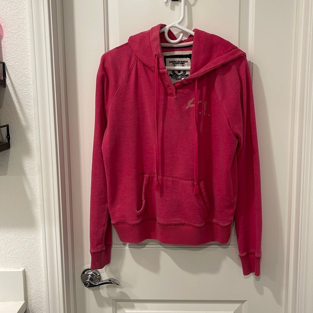 American eagle size large hot pink sweatshirt
